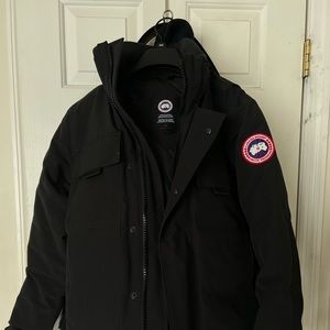 Canada Goose Men’s Jacket- SMALL, BLACK